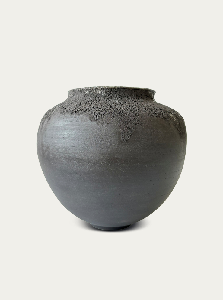 Vase 48
